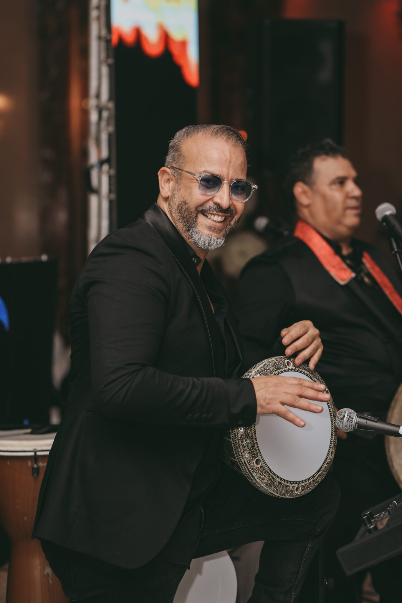 DJ mariage oriental à Paris avec DJ Dadicool sonorisation et éclairage scénique