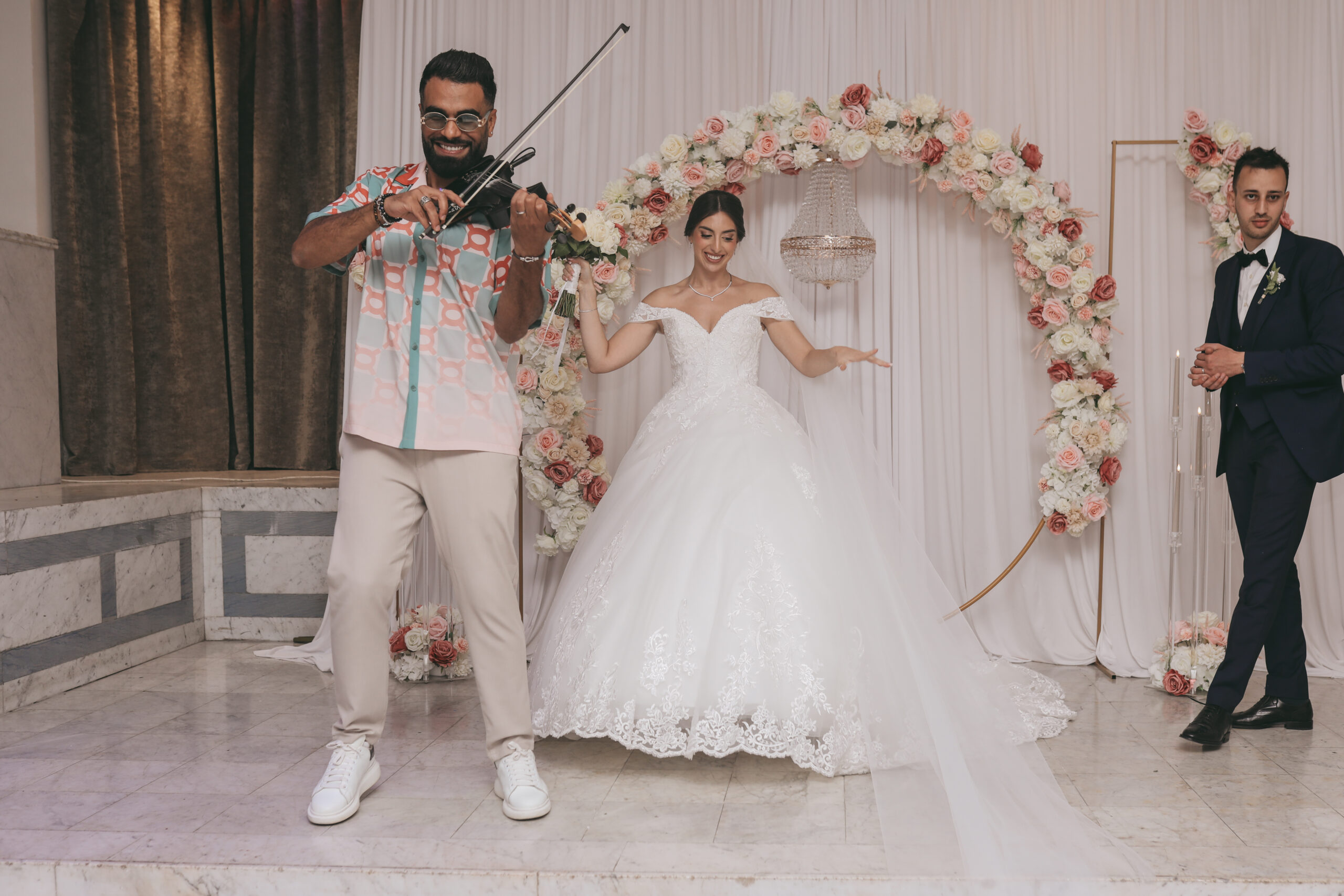 photo prestation DJ mariage oriental avec DJ Dadicool à Paris et en Île-de-France